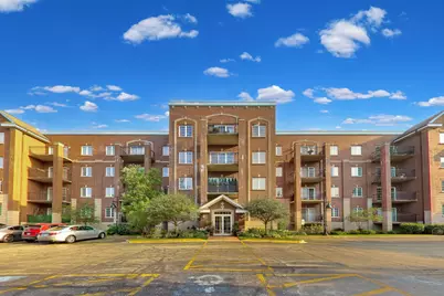 1479 N Milwaukee Avenue #206, Libertyville, IL 60048 - Photo 1
