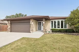5222 Laramie Ct, Oak Forest, IL 60452 - Photo 1