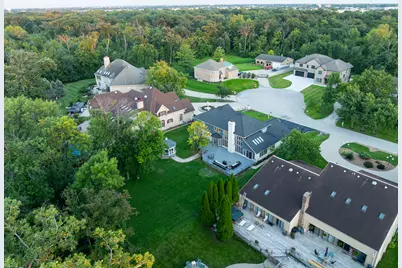17W210 Massel Court, Bensenville, IL 60106 - Photo 4