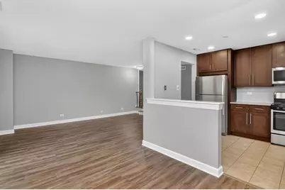 1657 Dover Court #C, Wheaton, IL 60189 - Photo 6