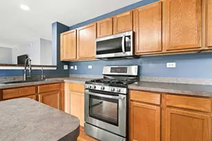 6900 Twin Falls Dr, Plainfield, IL 60586 - Photo 10