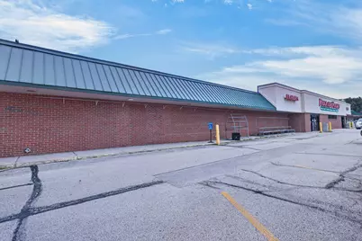 415 W Blackhawk Drive, Byron, IL 61010 - Photo 2