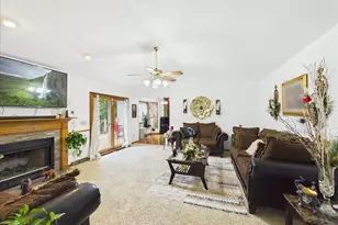 7762 Towermont Dr, Rockford, IL 61102 - Photo 14