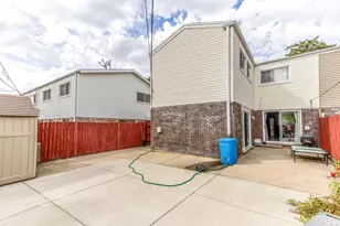9105 Hollyberry Ave, Des Plaines, IL 60016 - Photo 20