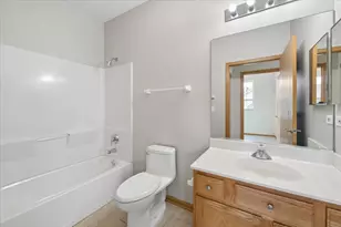 21526 Wolf Lake Way, Crest Hill, IL 60403 - Photo 10