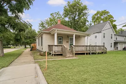 1102 S State Street, Champaign, IL 61820 - Photo 2