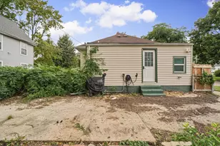 1102 S State St, Champaign, IL 61820 - Photo 24