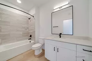 750 Hawthorn Row, Vernon Hills, IL 60061 - Photo 12
