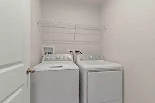 499 Bantam St, Dekalb, IL 60115 - Photo 16
