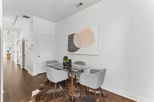 2846 N Halsted St, Chicago, IL 60657 - Photo 8