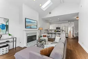2846 N Halsted St, Chicago, IL 60657 - Photo 4