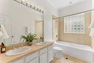 2846 N Halsted St, Chicago, IL 60657 - Photo 18