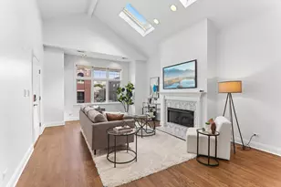 2846 N Halsted St, Chicago, IL 60657 - Photo 2