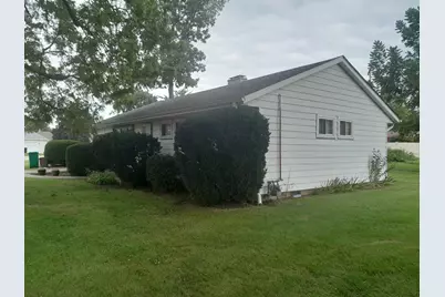716 Westwood Drive, Ottawa, IL 61350 - Photo 2
