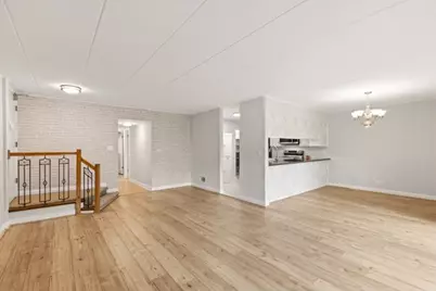 8090 Garfield Avenue #3-1, Burr Ridge, IL 60527 - Photo 4