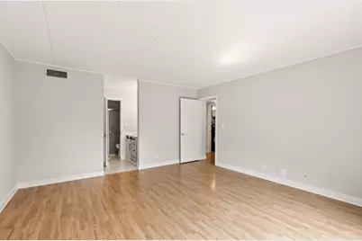 8090 Garfield Avenue #3-1, Burr Ridge, IL 60527 - Photo 10