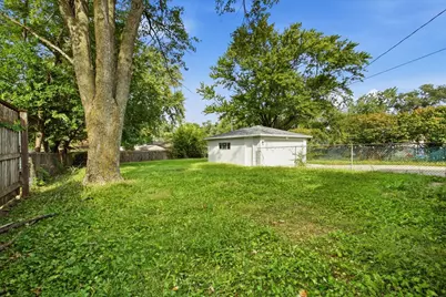 211 S Hammes Avenue, Joliet, IL 60436 - Photo 14