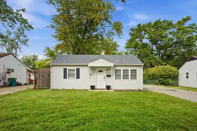 211 S Hammes Avenue, Joliet, IL 60436 - Photo 2