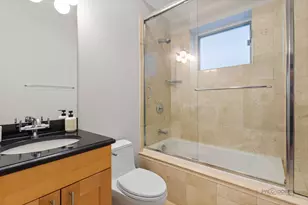 1321 N Bosworth Ave, Chicago, IL 60622 - Photo 24