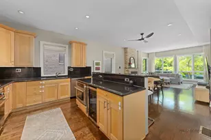 1321 N Bosworth Ave, Chicago, IL 60622 - Photo 14