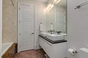 707 W Gordon Terrace, Chicago, IL 60613 - Photo 14