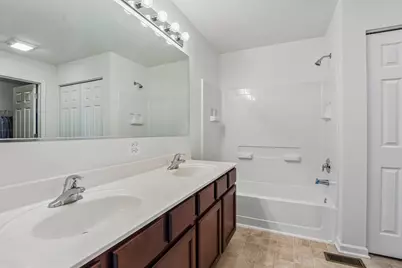 586 Wexford Drive, Elgin, IL 60124 - Photo 22