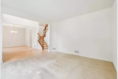 586 Wexford Drive, Elgin, IL 60124 - Photo 6