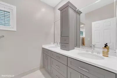 1647 N Winchester Avenue #A, Chicago, IL 60622 - Photo 24