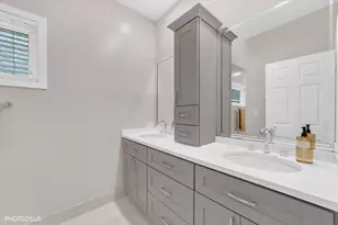 1647 N Winchester Ave, Chicago, IL 60622 - Photo 24