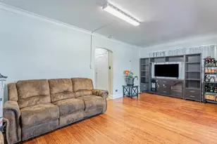 1333 Willow Ave, Des Plaines, IL 60016 - Photo 2