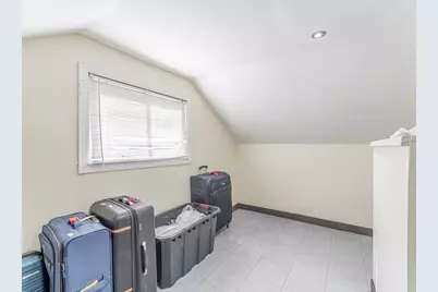 1333 Willow Avenue, Des Plaines, IL 60016 - Photo 18