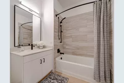 750 Hawthorn Row #2132, Vernon Hills, IL 60061 - Photo 16