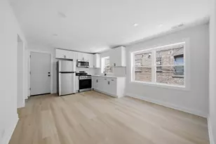 7914 S Essex Ave, Chicago, IL 60617 - Photo 8