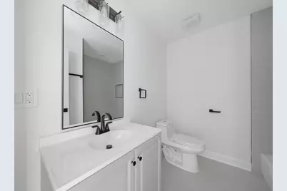 7914 S Essex Avenue, Chicago, IL 60617 - Photo 14
