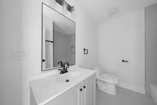 7914 S Essex Ave, Chicago, IL 60617 - Photo 14