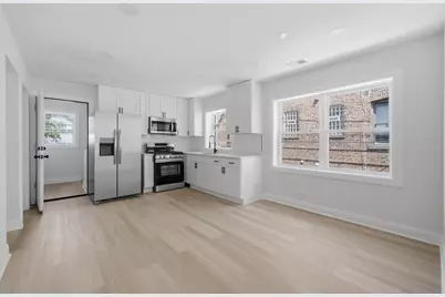 7914 S Essex Avenue, Chicago, IL 60617 - Photo 6