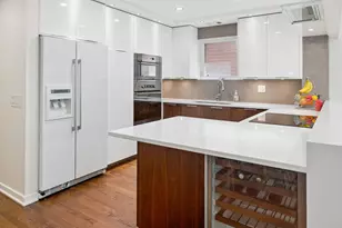 916 W Fletcher St, Chicago, IL 60657 - Photo 6