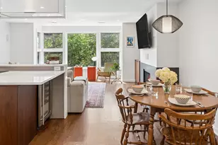 916 W Fletcher St, Chicago, IL 60657 - Photo 8