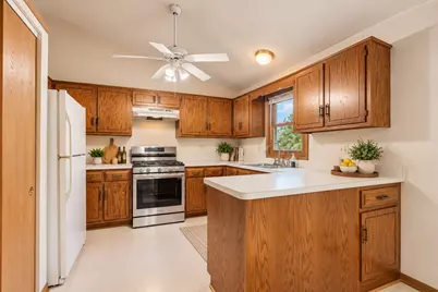29 Mayfair Lane, Aurora, IL 60504 - Photo 10
