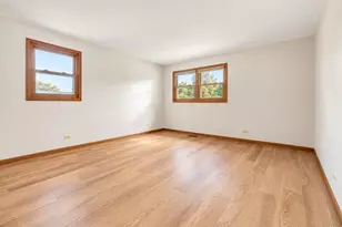 29 Mayfair Ln, Aurora, IL 60504 - Photo 14
