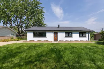 20 Maricopa Lane, Hoffman Estates, IL 60169 - Photo 1