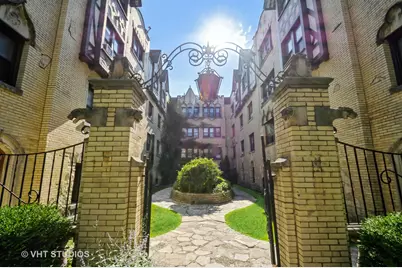 5653 N Spaulding Avenue #3E, Chicago, IL 60659 - Photo 1