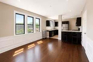 5653 N Spaulding Ave, Chicago, IL 60659 - Photo 2