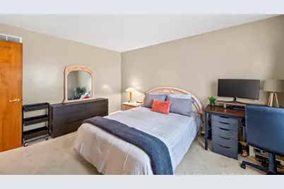 585 Beaconsfield Avenue, Naperville, IL 60565 - Photo 16