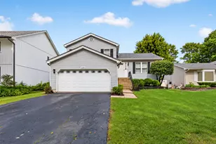 585 Beaconsfield Ave, Naperville, IL 60565 - Photo 1