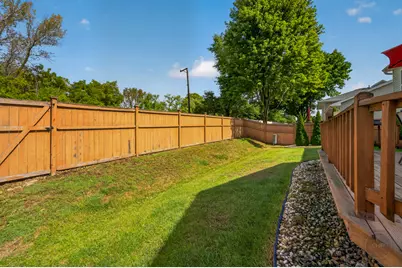 585 Beaconsfield Avenue, Naperville, IL 60565 - Photo 26