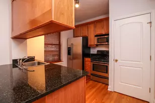 4014 N Spaulding Ave, Chicago, IL 60618 - Photo 8