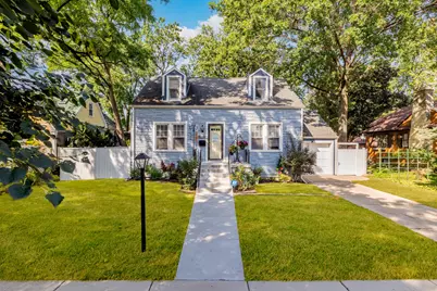 9330 S 50th Avenue, Oak Lawn, IL 60453 - Photo 2