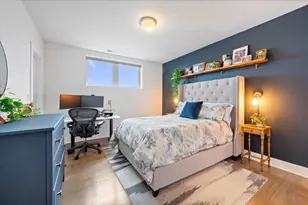 2707 W Belmont Ave, Chicago, IL 60618 - Photo 22
