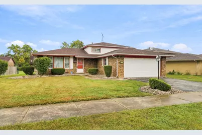 714 E 194th Street, Glenwood, IL 60425 - Photo 1